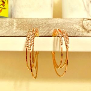 Beautiful bling hoop rose 🌹 gold earrings.